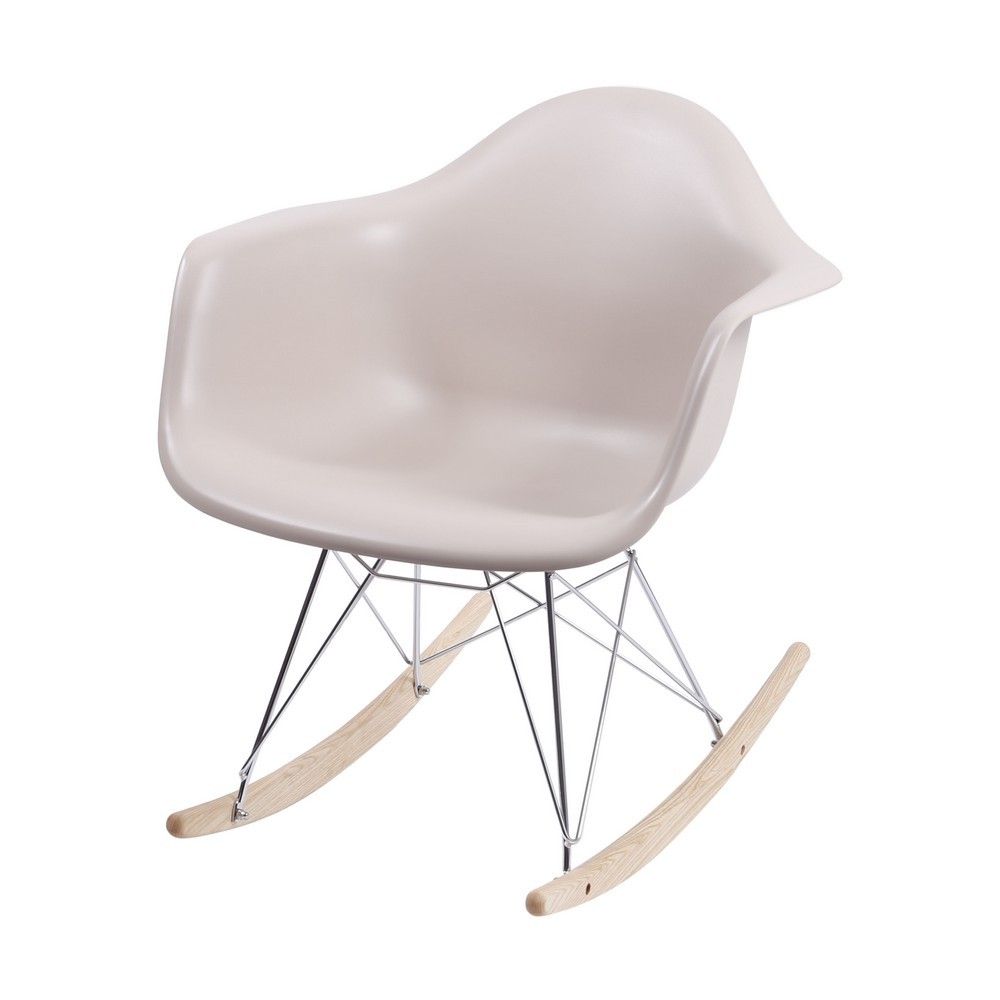 Poltrona De Balanço Eames Dkr Varanda